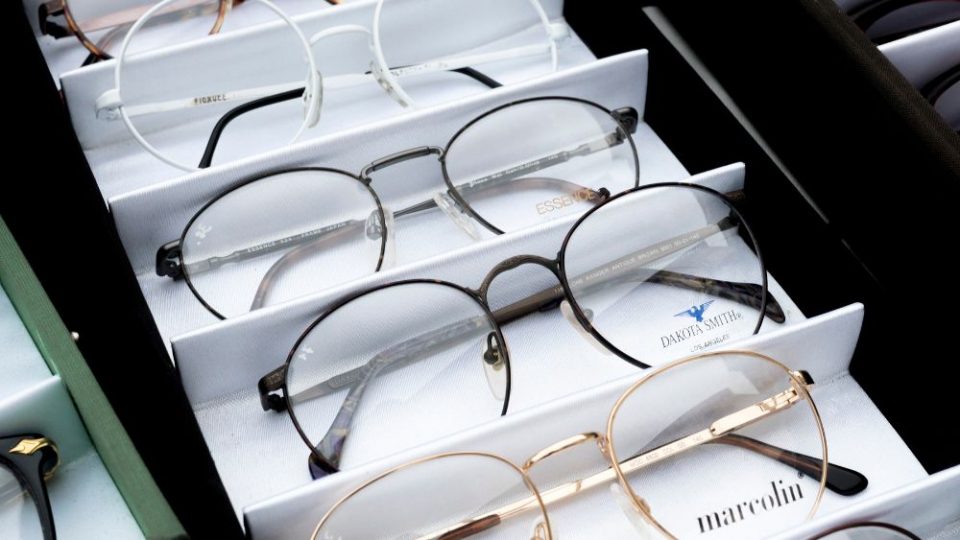 Tipos de armação de óculos de grau