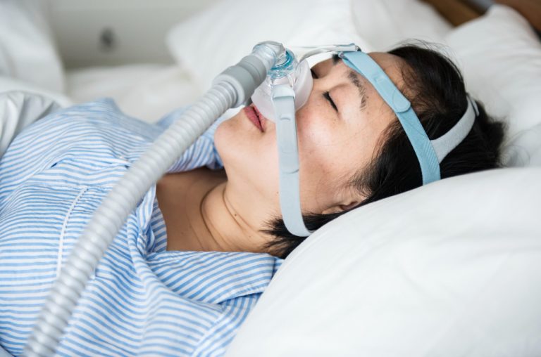Como a apneia do sono afeta a saúde e como o CPAP pode ajudar no tratamento